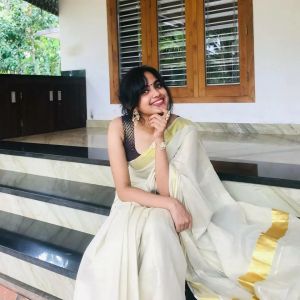 devika-sanjay-new-photos-013