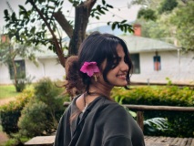 devika-sanjay-in-outing-photo-style-ideas