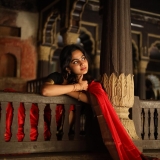 devika-sanjay-red-saree-look-004