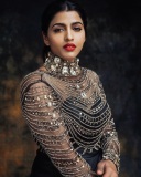 sai-dhanshika-bridal-look-dress-style-photos-015