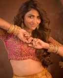 sai-dhanshika-bridal-look-dress-style-photos-031