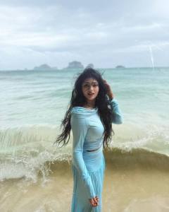 drishya-raghunath-beach-outfit-photos-011
