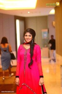 drishya-raghunath-latest-pictures-443-00337