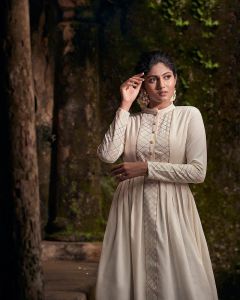 drishya-raghunath-new-photos-0921-008
