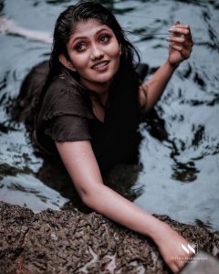 drishya-raghunath-new-photos-0921-014