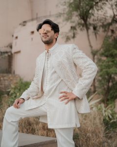 dulquer-salmaan-in-white-outfit-photos-005