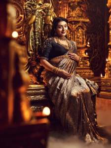 durga-krishna-pregnancy-time-photoshoot-photos-007