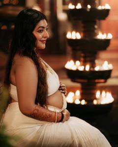 durga-krishna-pregnancy-time-photoshoot-photos-011