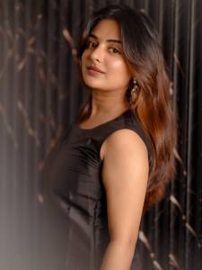 1_esther-anil-latest-photos-004