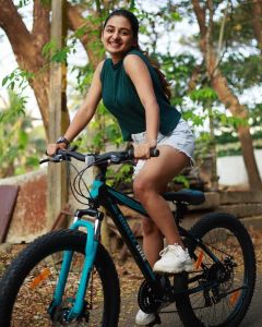 Esther-Anil-Kerala-Tourism-campaign-ad-photoshoot-003