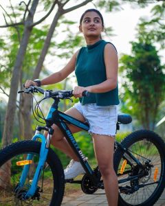 Esther-Anil-Kerala-Tourism-campaign-ad-photoshoot-005