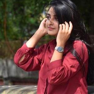 Esther Anil New look photos4512-2
