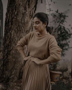 Esther-Anil-new-photoshoot-pics-089-001