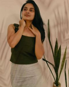 actress-esther-anil-new-photos-032-002