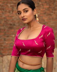 esther-anil-2022-onam-photoshoot-in-lehenga-pattu-pavadai-002