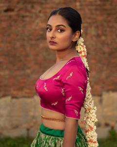 esther-anil-2022-onam-photoshoot-in-lehenga-pattu-pavadai-003