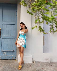 esther-anil-glamour-look-photos