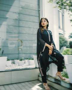 esther-anil-in-black-top-photos-hd-new-002