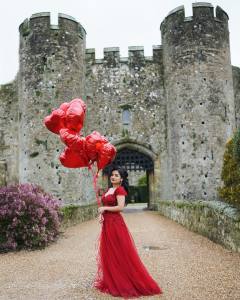 esther-anil-in-blood-red-heavy-work-gown-design-for-reception-ideas-photos