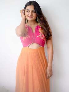 esther-anil-in-latest-trending-outfit-and-makeup-for-function-photos-003