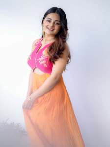 esther-anil-in-latest-trending-outfit-and-makeup-for-function-photos-005