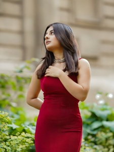 esther-anil-in-maroon-skin-fit-sleeveless-gown-photos-001