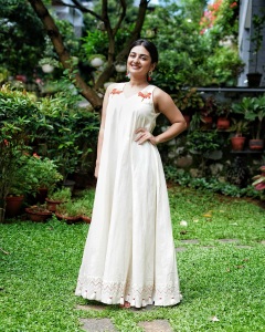 esther-anil-in-off-white-pure-mul-cotton-Vaaka-flower-embroidered-A-line-flared-onam-dress-001