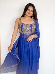 esther-anil-in-party-wear-outfit-simple-and-elegant-look-ideas-photos-002