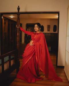 esther-anil-in-party-wear-outfit-simple-and-elegant-look-ideas-photos-006