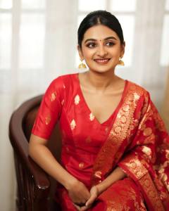 esther-anil-in-red-churidar-photos