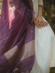 esther-anil-in-white-churidar-with-purple-dupatta-photos-003