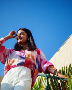 esther-anil-in-white-pants-and-multicolor-shirt-001