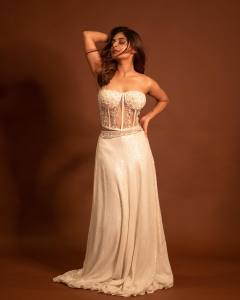 esther-anil-latest-fashion-photoshoot-photos-005