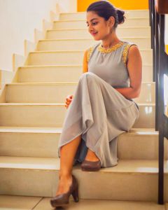 esther anil latest photos 03-005