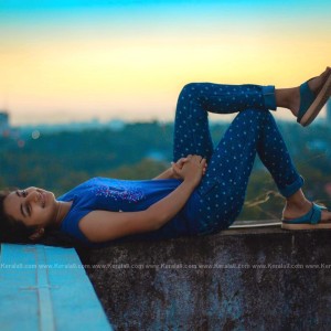 esther-anil-latest-photos-0942118