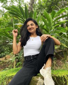 esther-anil-latest-photos
