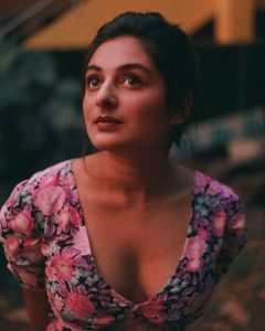 esther-anil-latest-photoshoot-in-black-dress-002