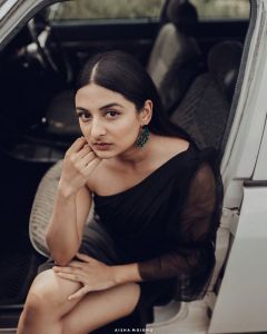 esther-anil-latest-photoshoot-in-black-gown-005
