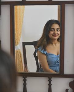 esther-anil-latest-pictures-002