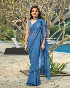 esther-anil-new-photos-in-blue-saree-001