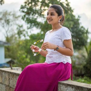 esther anil new photos5412-001