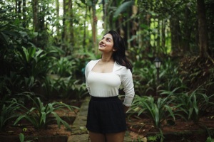esther-anil-new-viral-photoshoot-005