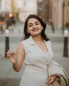 esther-anil-new-viral-photoshoot-009