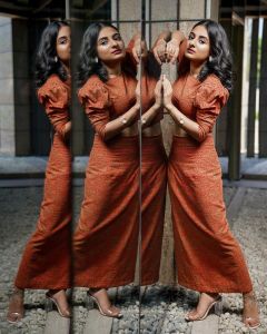 esther-anil-photo-001