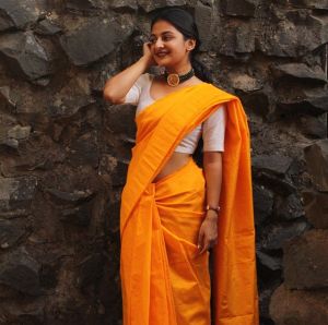 esther anil saree photos3213-004
