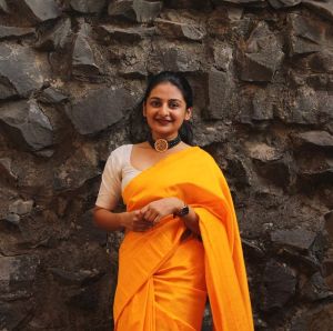 esther anil saree photos3213-005
