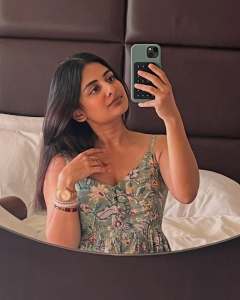 esther-anil-tight-outfit-style-photos-007