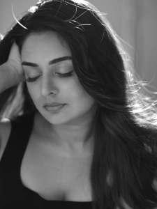 esther-anil-trending-photoshoot-photos-latest-005