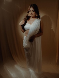 esther-anil-trending-photoshoot-photos-latest-015