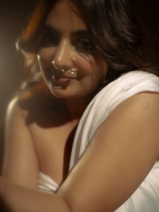 esther-anil-trending-photoshoot-photos-latest-023